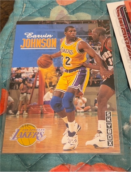 1992-93 SkyBox #358 Magic Johnson — front