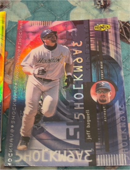 2000 Upper Deck Ionix Shockwave #S12 Jeff Bagwell — front
