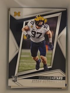 2022 Panini Chronicles Draft Picks Rookies & Stars #16 Aidan Hutchinson — front