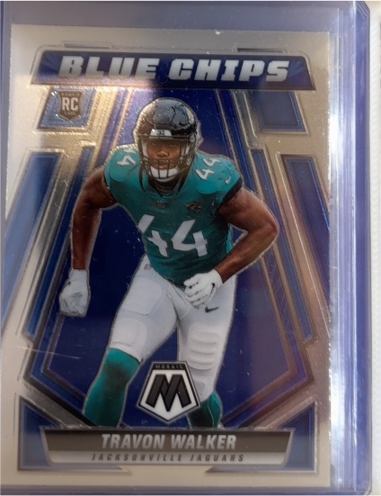 2022 Panini Mosaic Blue Chips #BC-15 Travon Walker — front