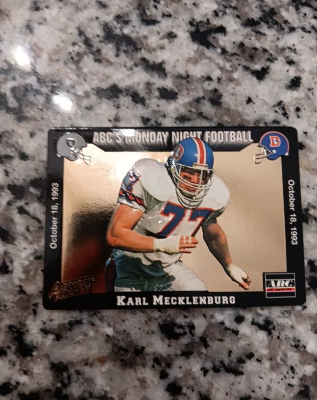 1993 Action Packed #29 Karl Mecklenburg — front