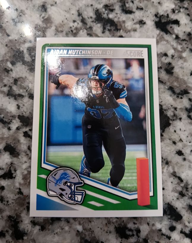 2025 Panini Score #41 Aidan Hutchinson — front