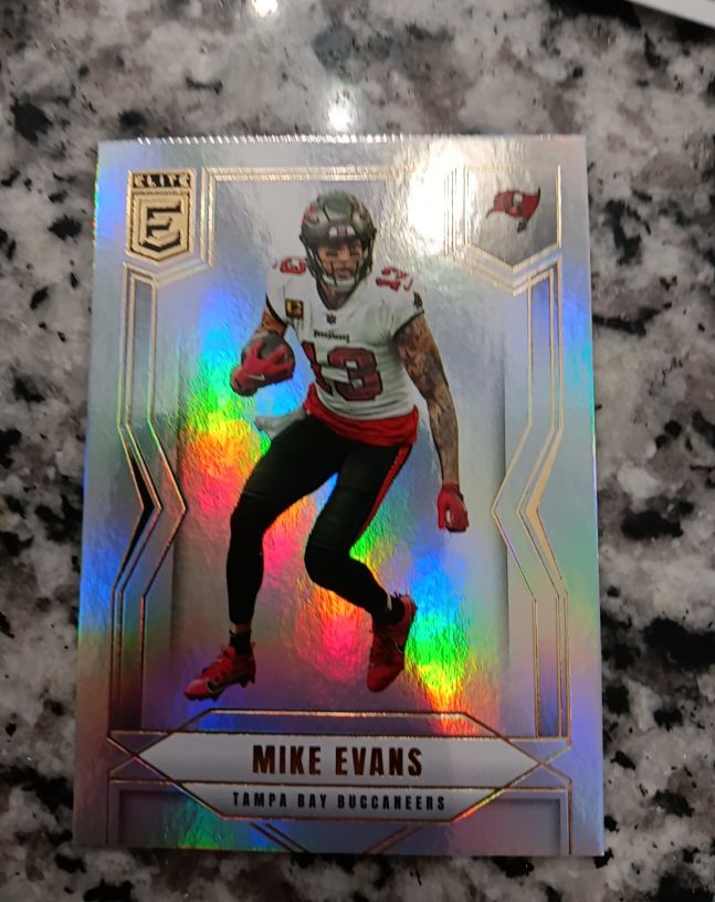 2025 Panini Donruss Elite #61 Mike Evans — front