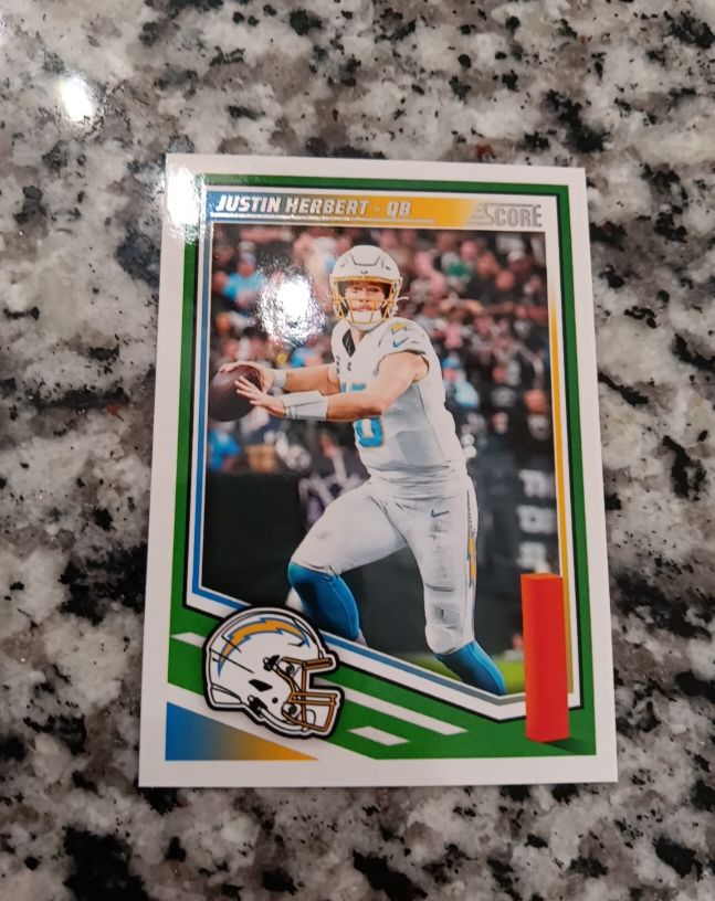 2025 Panini Score #220 Justin Herbert — front