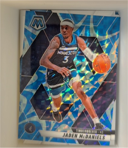 2024-25 Panini Mosaic #3 Jaden McDaniels — front