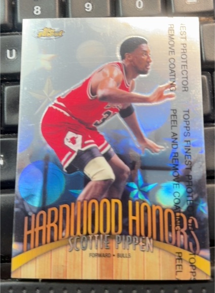 1998-99 Topps Finest Hardwood Honors #H20 Scottie Pippen — front