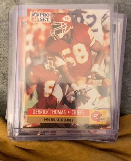 1991 Pro Set #19 Derrick Thomas — front