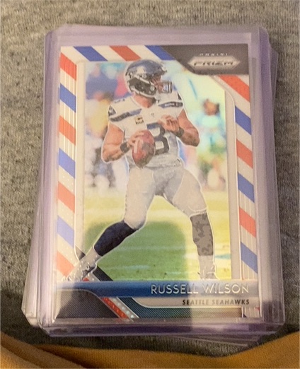2018 Panini Prizm #19 Russell Wilson — front