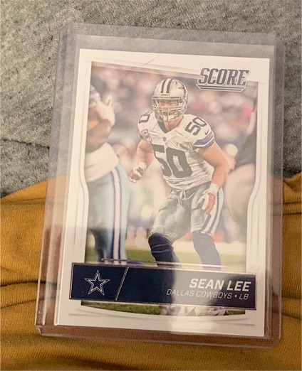 2016 Panini Score #93 Sean Lee — front