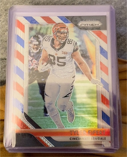 2018 Panini Prizm Red White & Blue #163 Tyler Eifert — front