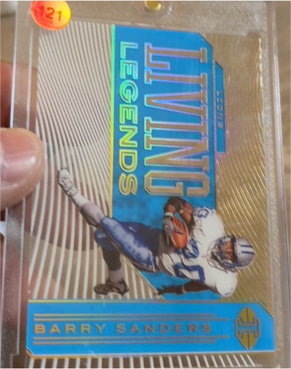 2020 Panini Illusions Living Legends #LL7 Barry Sanders — front