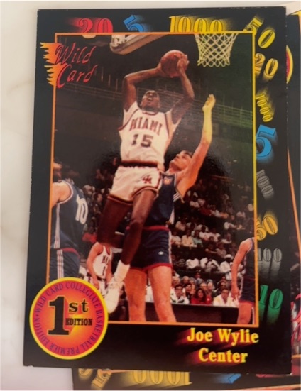 1992 Wild Card Collegiate #10 Joe Wylie — front