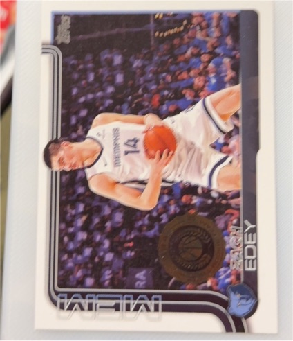 2025-26 Topps #186 Zach Edey — front