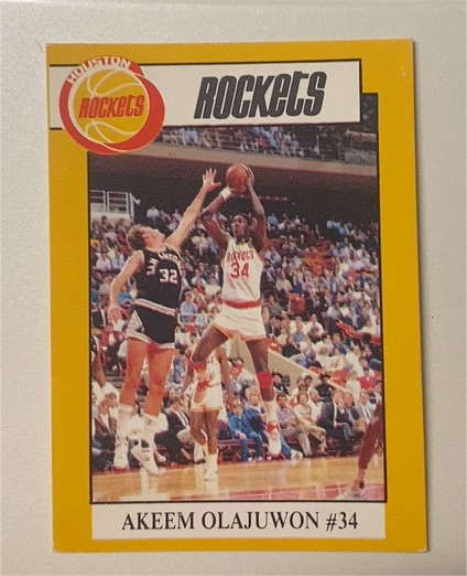 1989-90 Fleer #34 Akeem Olajuwon — front
