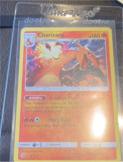 2018 Pokémon Sun & Moon Dragon Majesty #3 Charizard — front
