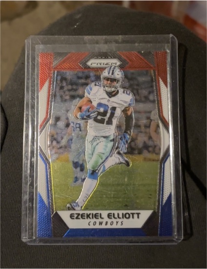2017 Panini Prizm Red White Blue #21 Ezekiel Elliott — front