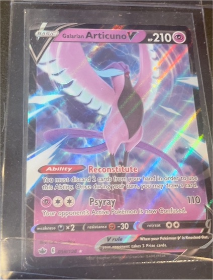2021 Pokémon TCG Chilling Reign #58 Galarian Articuno V — front