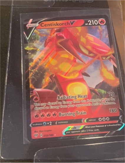 2020 Pokémon SWSH03 #033 Centiskorch V — front