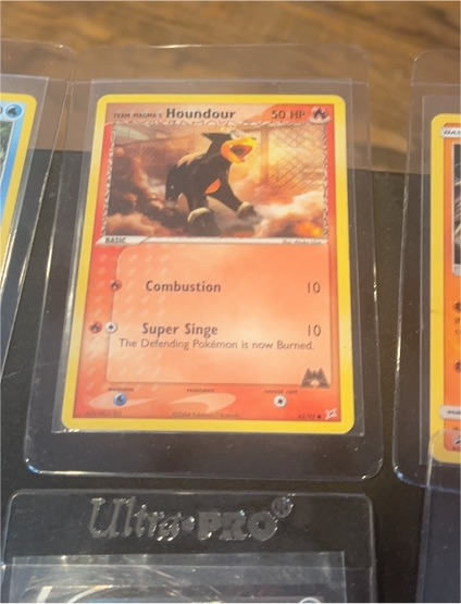 2004 Pokémon Team Magma's Houndour #62 — front