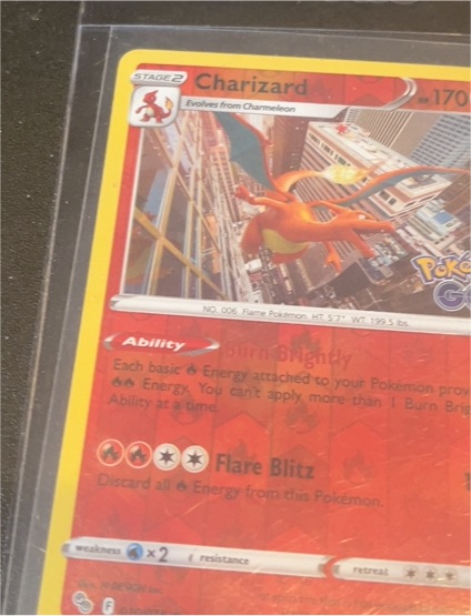 2022 Pokemon Go #010 Charizard — front