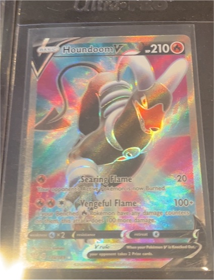 2020 Pokemon TCG Darkness Ablaze #178 Houndoom V — front