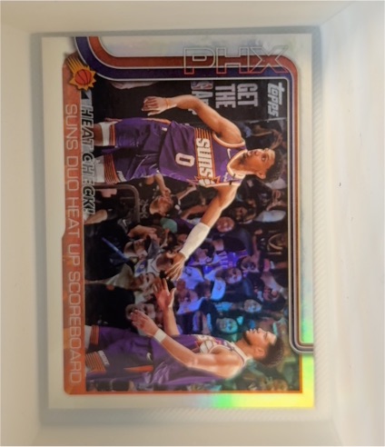 2025-26 Topps #294 Heat Check! Suns Duo Heat Up Scoreboard — front