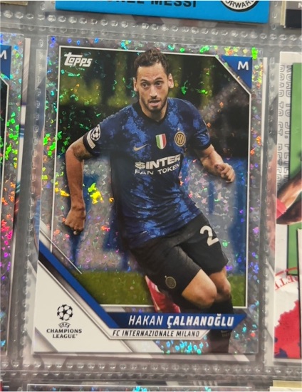2021-22 Topps Chrome UEFA Champions League #127 Hakan Çalhanoğlu — front