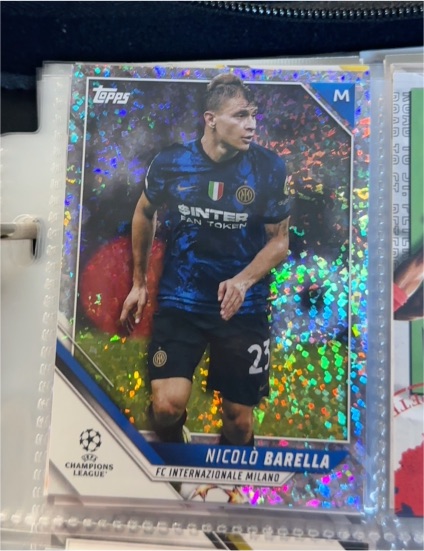 2021-22 Topps UEFA Champions League #17 Nicolò Barella — front