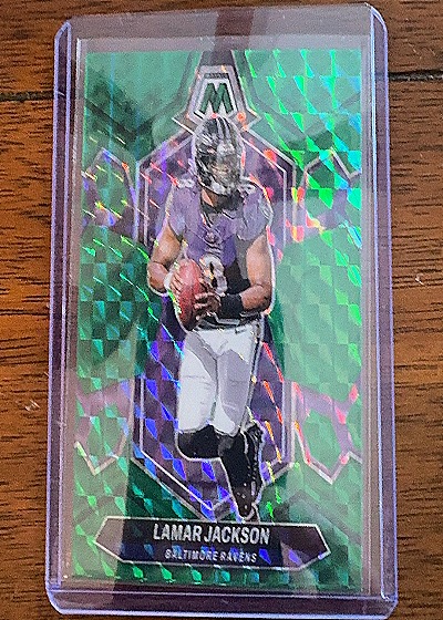2023 Panini Mosaic Lamar Jackson Green Prizm — front