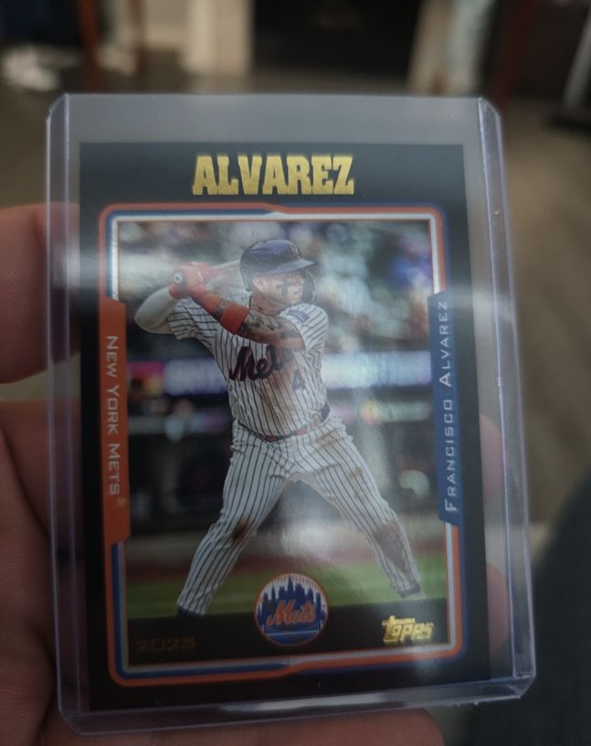 2025 Topps #25 Francisco Alvarez — front