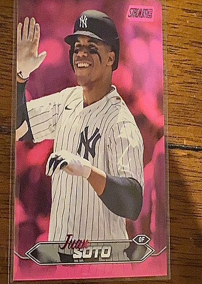 2024 Topps Stadium Club #300 Juan Soto Pink Foil — front