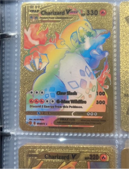 2020 Pokémon TCG Champion's Path #074 Charizard VMAX — front