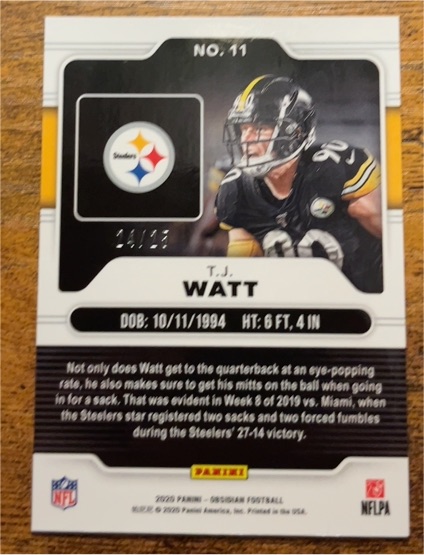 2023 Panini Gridiron Football #11 T.J. Watt — front