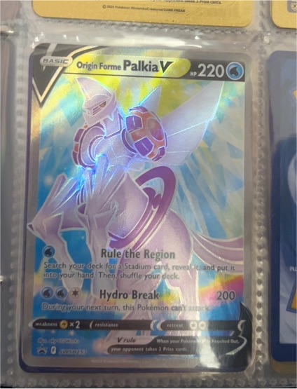 2022 Pokémon TCG SWSH253 Origin Forme Palkia V — front