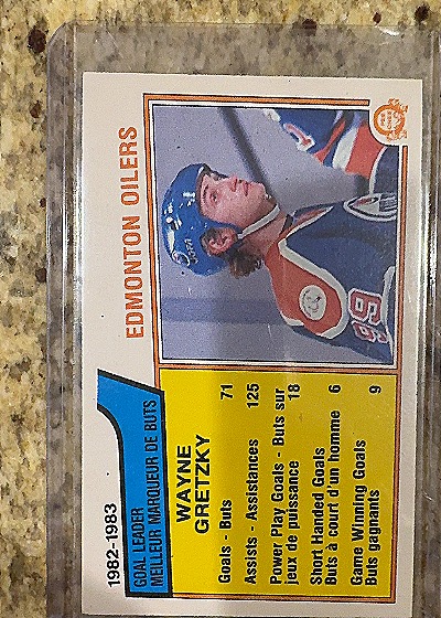 1983-84 O-Pee-Chee #22 Wayne Gretzky — front