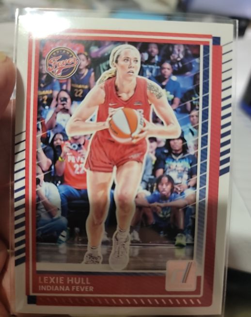 2025 Panini Donruss WNBA #85 Lexie Hull — front