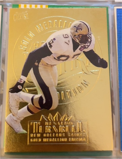 1995 Fleer Ultra #220 Renaldo Turnbull Gold Medallion — front