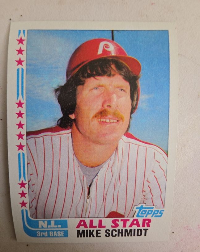1982 Topps #339 Mike Schmidt — front