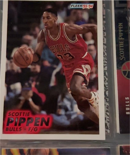 1993-94 Fleer #32 Scottie Pippen — front