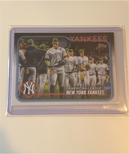 2024 Topps Series 1 #301 New York Yankees Team Card — front