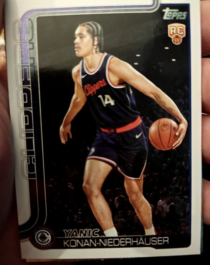 2025-26 Topps #230 Yanic Konan-Niederhäuser — front