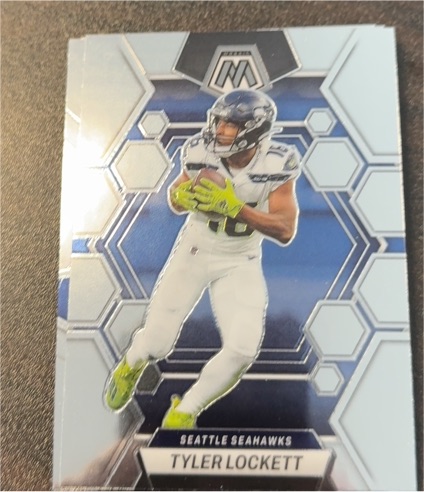 2023 Panini Mosaic #224 Tyler Lockett — front