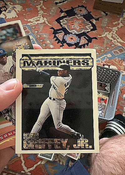 1994 Topps Black Gold #8 Ken Griffey Jr. — front