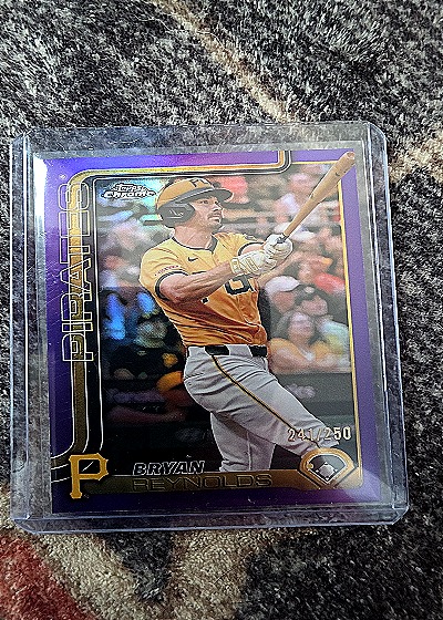 2025 Topps Chrome #9 Bryan Reynolds — front