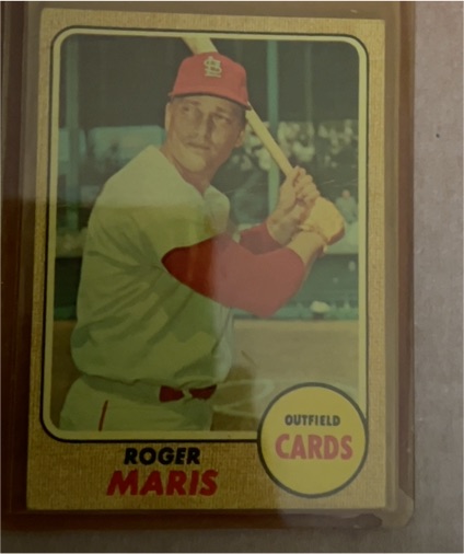 1968 Topps #330 Roger Maris — front
