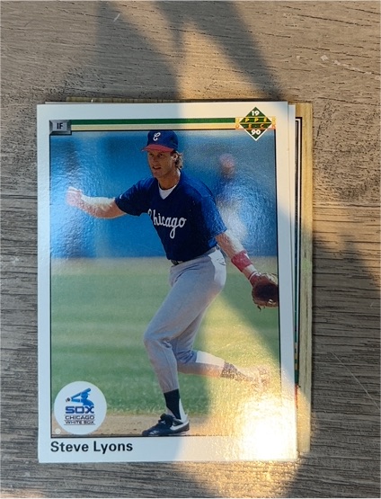 1990 Upper Deck #390 Steve Lyons — front