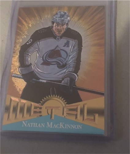 2022-23 Skybox Metal Universe 2013 Retro #RT-15 Nathan MacKinnon — front