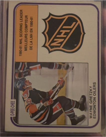 1981-82 O-Pee-Chee #384 Wayne Gretzky — front