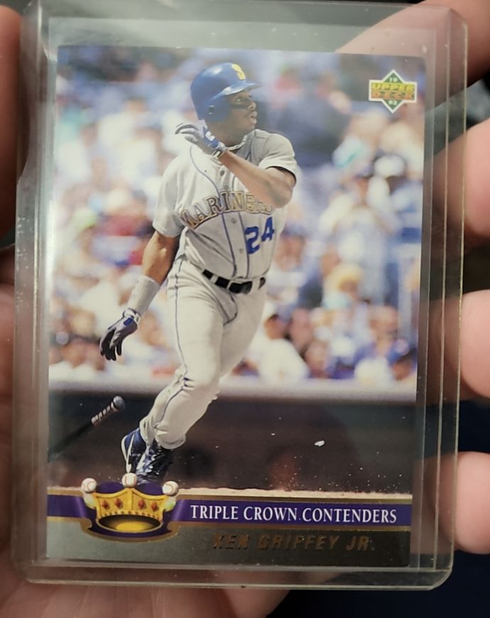 1993 Upper Deck Triple Crown Contenders #TC4 Ken Griffey Jr. — front