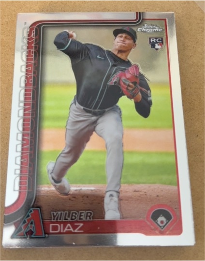 2025 Topps Chrome #8 Yilber Diaz — front